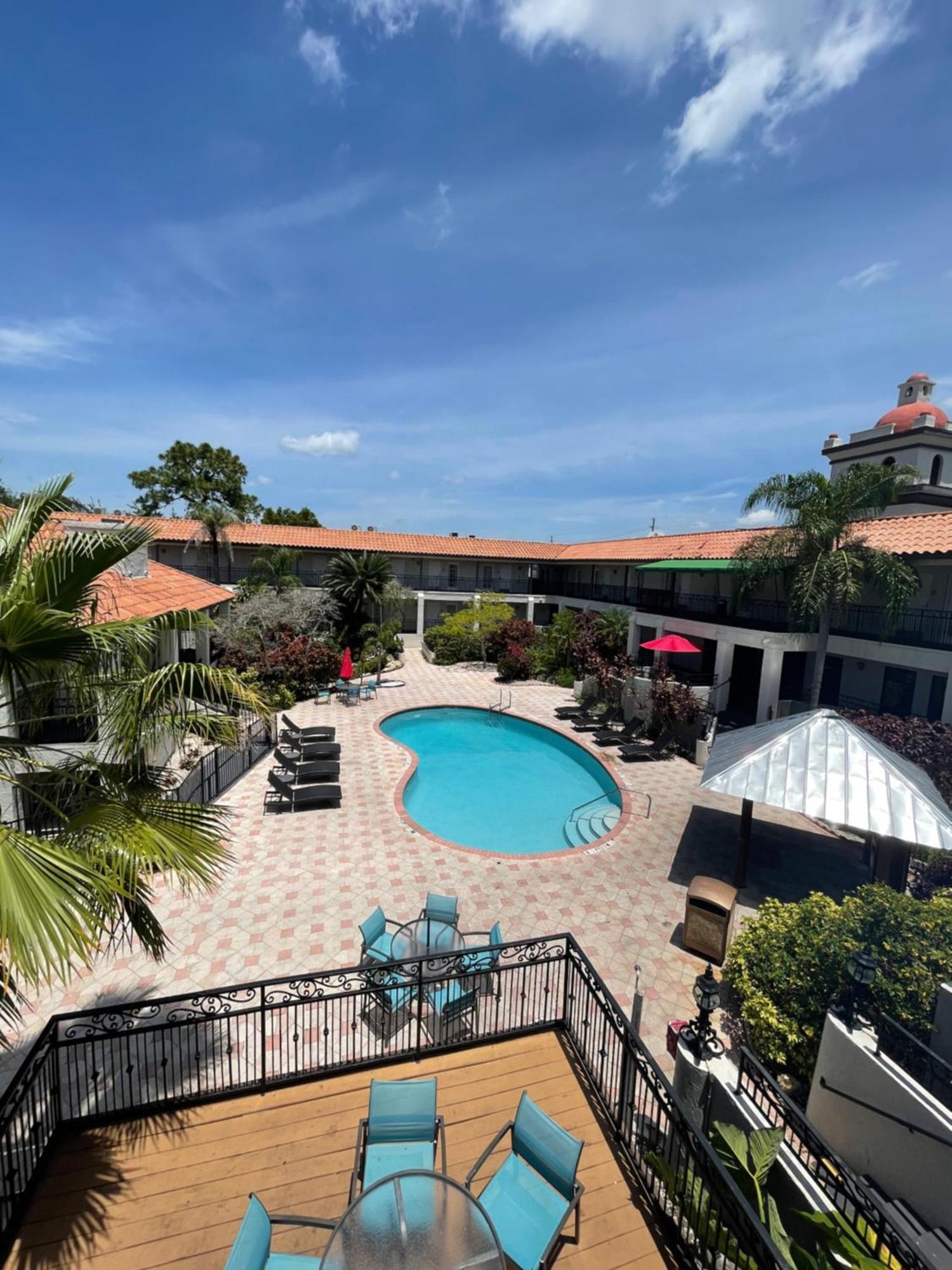 Red Roof Inn Plus & Suites Tampa Exterior photo